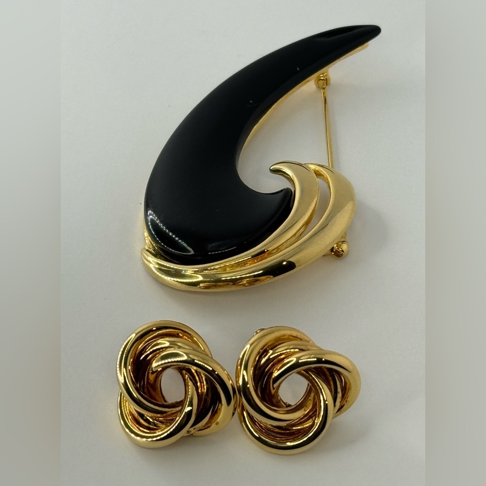 Y2K Black and Gold Jewelry Set